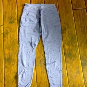 Light purple leggings. Size Small. Like new. Carrie Underwood Brand-Calia.